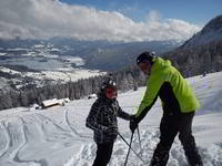 Tiefschnee Skifahren im Winter